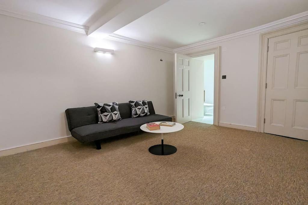 Casa vacanze Extra Big 4-bed House In Liverpool Street! *